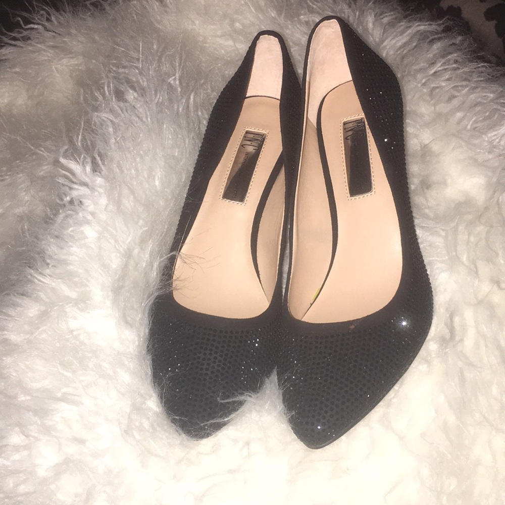 INC Beaded pumps